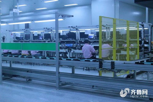 網(wǎng)媒山西行丨生產(chǎn)一臺(tái)電腦最快僅需18秒 在智能云工廠感受山西信息產(chǎn)業(yè)速度